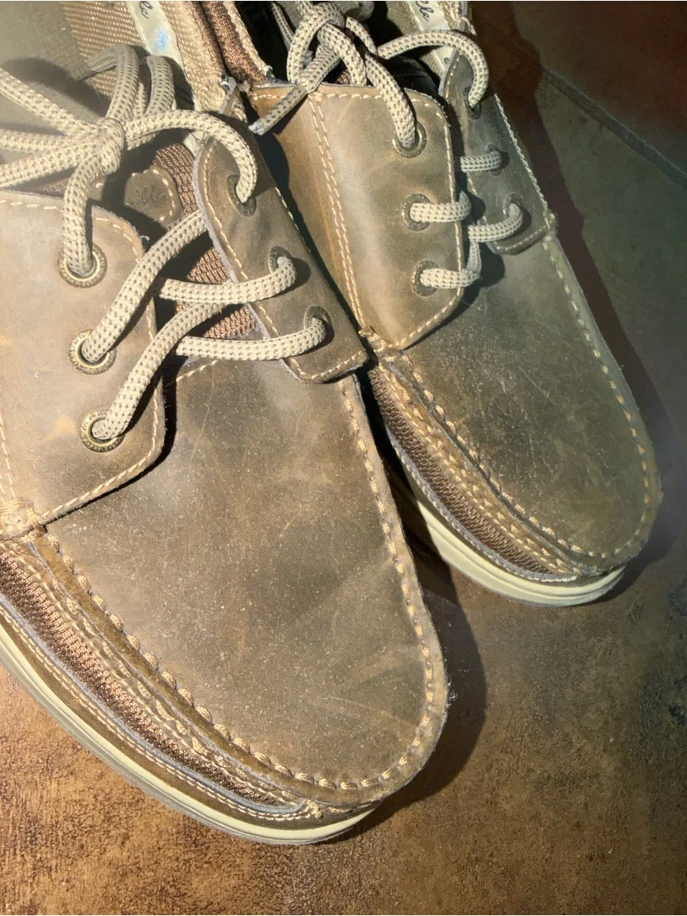 Margaritaville Distressed Leather Boat Shoes Size 12 🪵⚓️